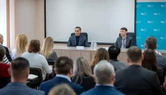 Едем Адаманов очолив ДЕЦ МОЗ: що зміниться в регулюванні ліків і як Україна готує Українську фармацевтичну агенцію?