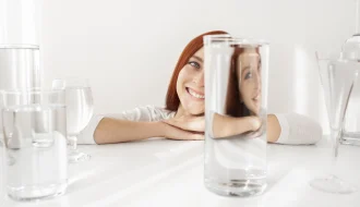 Фільтри для води: огляд способів очищення, які зроблять воду в крані безпечнішою за бутильовану