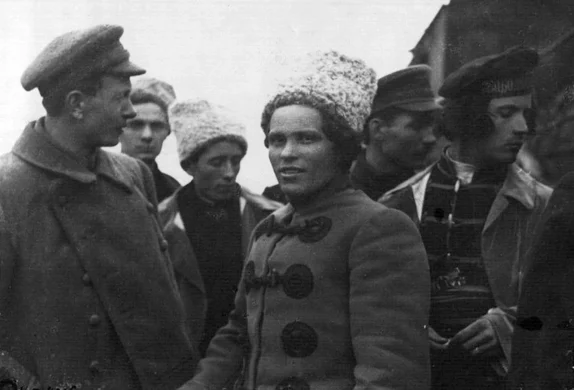 Біографія Нестора Махна: шлях від селянина до легенди революції