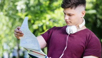 Як правильно чистити навушники, щоб не зіпсувати звук
