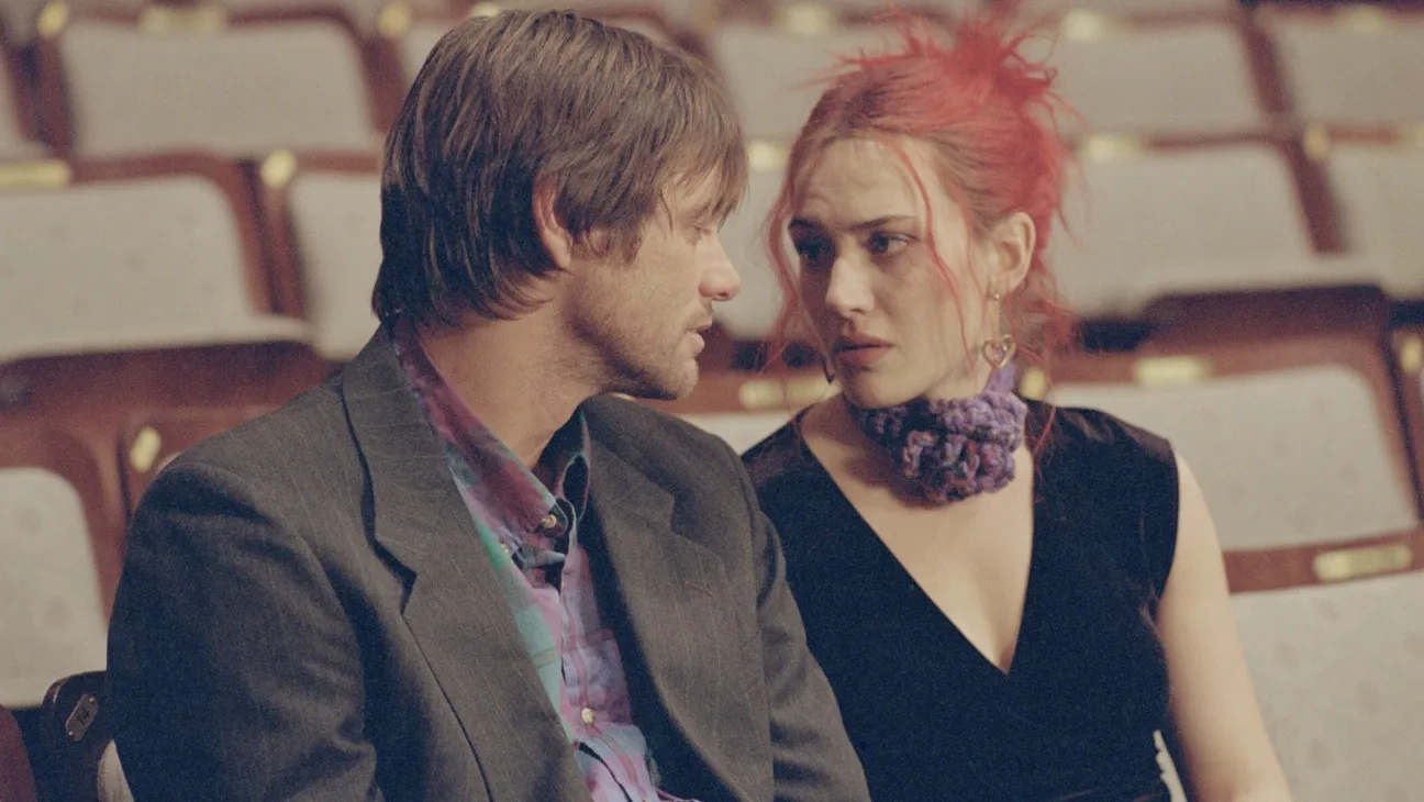 ТОП 10 фільмів про кохання - «Вічне сяйво чистого розуму» (Eternal Sunshine of the Spotless Mind, 2004)